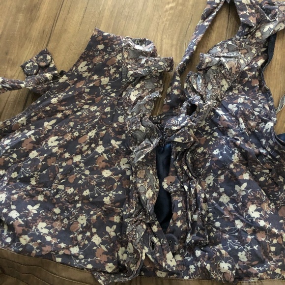 Romper - Picture 2 of 2